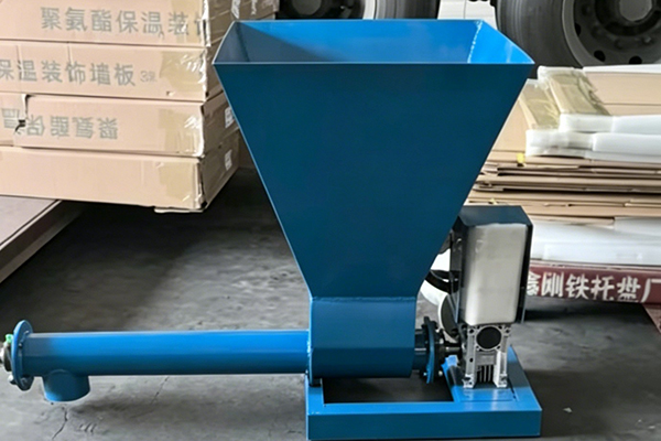 生物有机肥加菌机 - 菌种自动定量添加设备：高耐用性与高性价比之选整体外观 | 自动驱动 | 水利设备整体结构展示